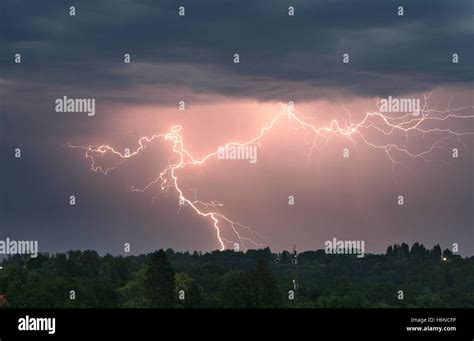 Tensione Statica Immagini E Fotografie Stock Ad Alta Risoluzione Alamy