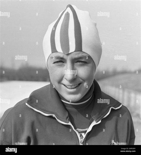 Hot Sexy Dianne Holum Bikini Pics