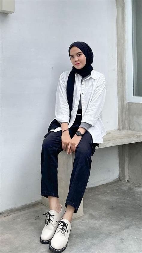 Ide Ootd Hijab Pakai Celana Jeans Hitam Paling Kekinian