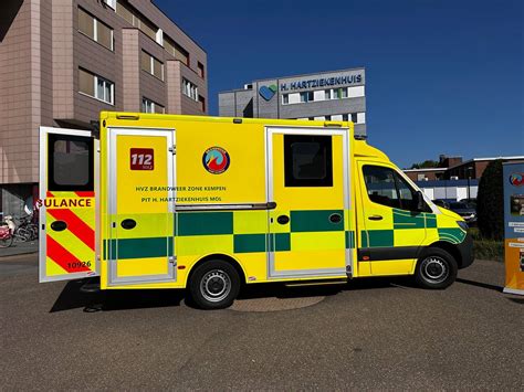 Nieuwe PIT voertuig in gebruik genomen - Geel FM