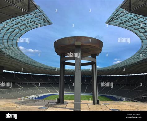 Berlin olympic stadium architecture hi-res stock photography and images ...