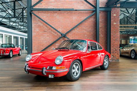 1969 Porsche 911 T - Richmonds - Classic and Prestige Cars - Storage ...