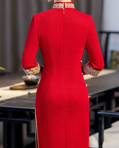 High Slit Red Chinese Dress Fitting Cheongsam Weqipao