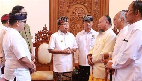 Nusabali Dukung Gubernur Koster Perkuat Dresta Bali Phdi Bali