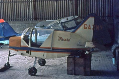 Aviation photographs of Registration: G-AXNY : ABPic