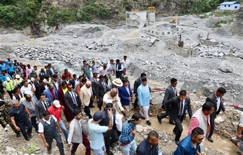 प्रधानमन्त्री प्रचण्डद्वारा मेलम्ची खानेपानी आयोजनाको स्थलगत अवलोकन भ्रमण Nepali News Portal