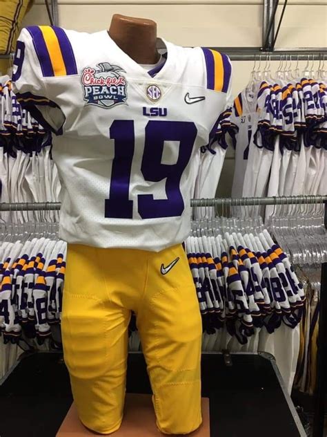 Pin by Carol C Trahan on Joe Burrow LSU19 Football | Sports, Lsu ...