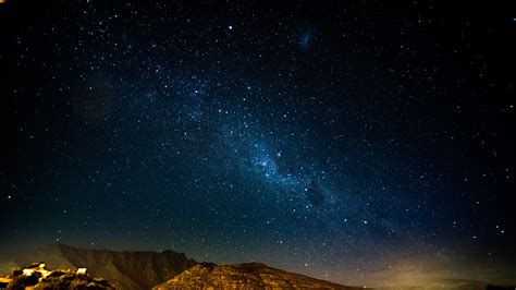 Papel de parede céu estrelado noite montanhas Radiação Brilhar