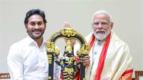 Jagan Mohan Reddy Meets Pm Modi Reiterates Special Status Demand For