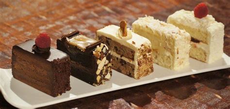 Carlo’s Bakery Cakes, Prices, & How to Order in 2022