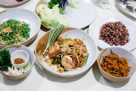 Khua Kling Pak Sod Recommended Authentic Southern Thai Cuisine In Bangkok With Michelin Bib