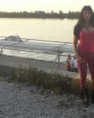 Serbian Milf Hot Body Ugly Face Porn Pictures Xxx Photos Sex Images Pictoa