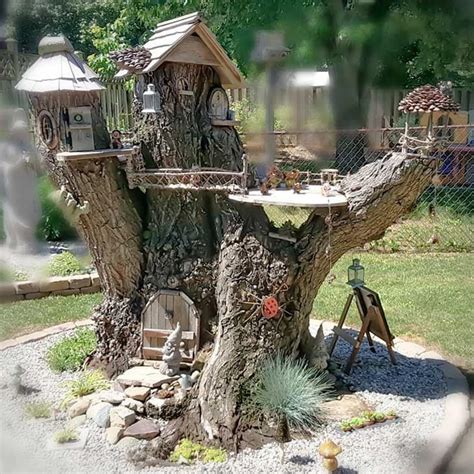 14 Creative Tree Stump Ideas For Backyard Gardens EOD