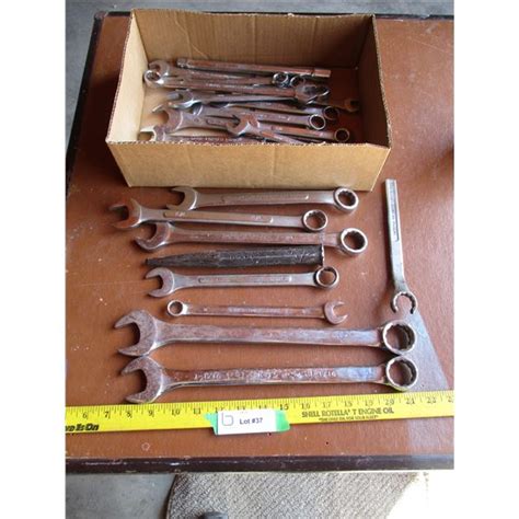 misc lot, wrenches, standard + metric - Bodnarus Auctioneering