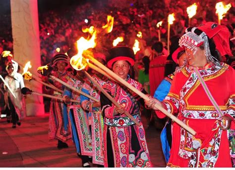 你不知道的贵州 “持火照田以祈年”彝族火把节的传说 封面新闻