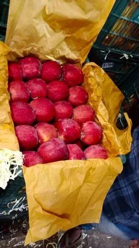 Kashmiri A Grade Apple Packaging Size 10 Kg Packaging Type Carton