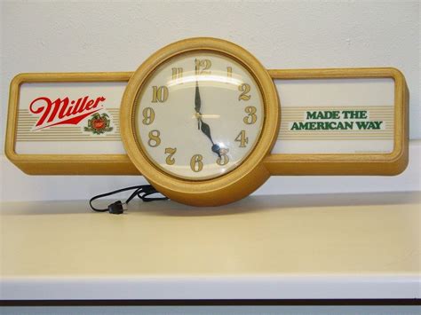 Vintage Miller High Life Made The American Way Lighted Beer Clock Sign Works 1919719400