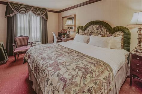 Guest Rooms at Prince of Wales in Niagara on the Lake