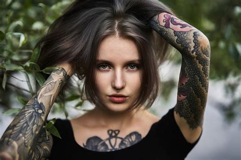 Mujeres Tatuaje Ojos Azules Morena Cara Ni A Modelo Mujer Fondo