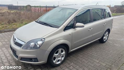 U Ywane Opel Zafira Pln Km Otomoto