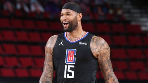 DeMarcus Cousins Raggiunge Dwight Howard A Taiwan Dunkest