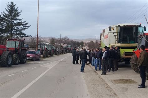 Poljoprivrednici U Ponedeljak U Kni U O Osnivanju Stranke Naslovi Net