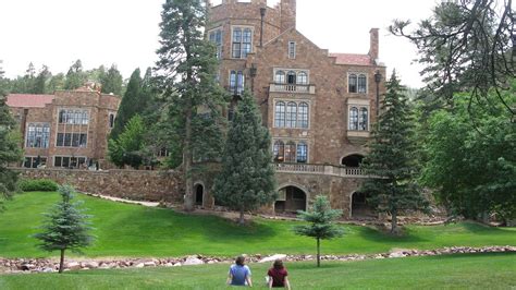 Glen Eyrie Castle - Colorado Springs, Colorado Attraction | Expedia.com.au