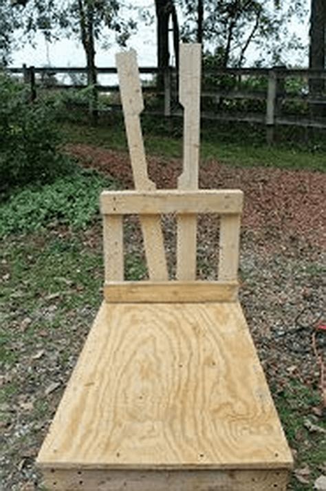 Inexpensive Goat Milking Stand In 10 Steps