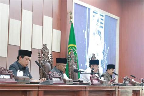 Rapat Paripurna Dprd Kota Penyampaian Pengantar Nota Penjelasan