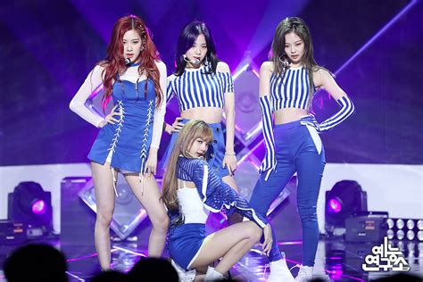 Trending Blackpink Becomes The First Girl Group In 9 Years To Enter The Billboard Hot 100