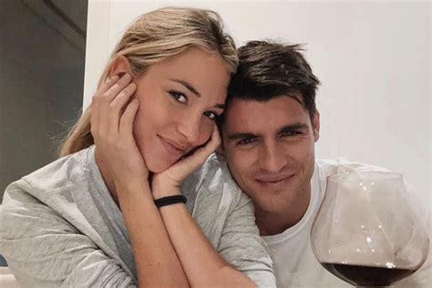 Alice Campello Toglie Dal Suo Ufficio La Foto Con Alvaro Morata Ecco