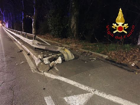 Como Spaventoso Incidente In Napoleona Nella Notte Tre Feriti ComoZero