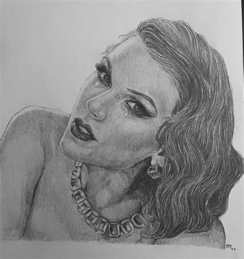 Bejeweled Taylor Portrait 💛 : r/TaylorSwift