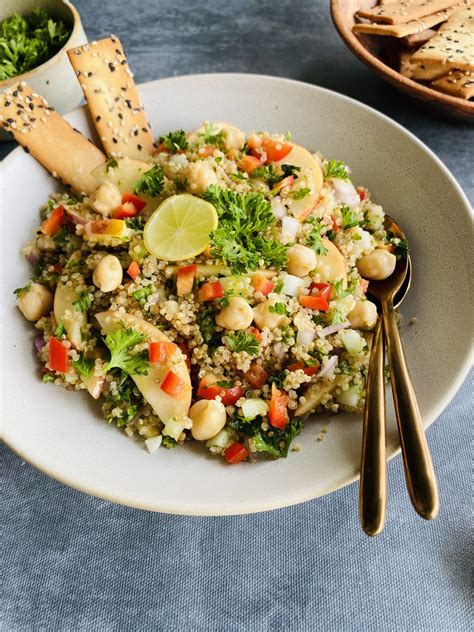 MEDITERRANEAN CHICKPEA QUINOA SALAD Recipe Sherpa Land