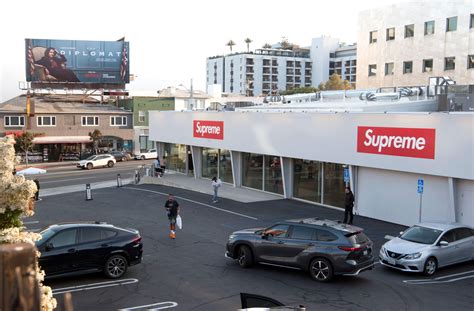 Supreme Store Front