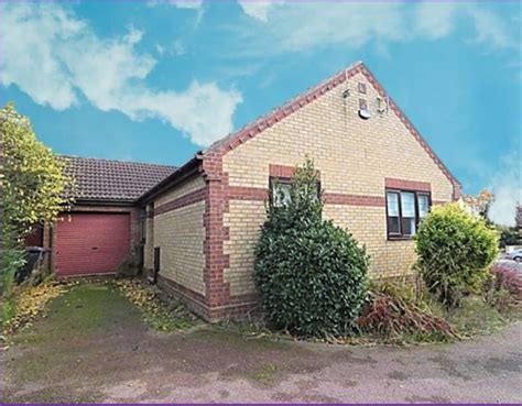 3 Bed Detached Bungalow For Sale In Plantation Road Fakenham Nr21 Zoopla