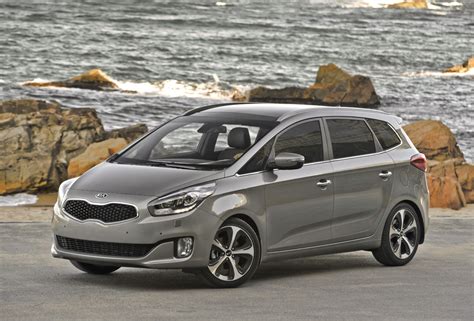 Kia Rondo L Annuel De L Automobile