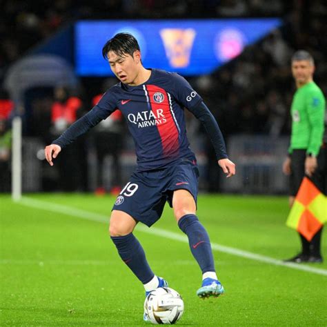 Foot Lee Kang In Lautre Espagnol Du Psg