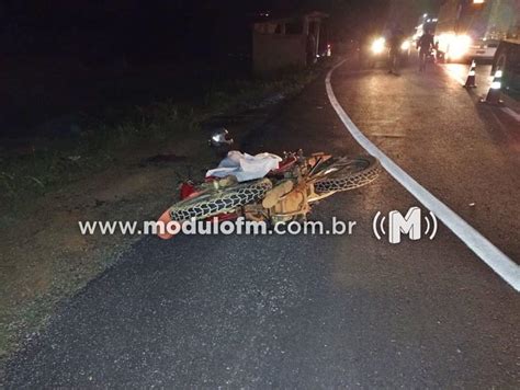 Colis O Entre Carreta E Moto Tira A Vida De Idoso De Anos Na Br