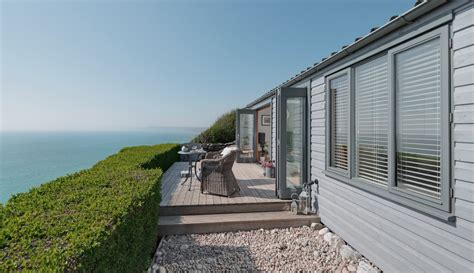 Whitsand Bay Cliffhanger Coastal Self Catering Beach Hut Cornwall