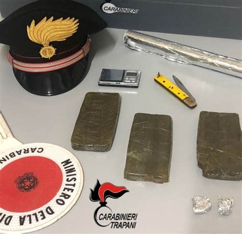 Operazione Antidroga Dei Carabinieri Cinque Arresti Uno Era Nascosto