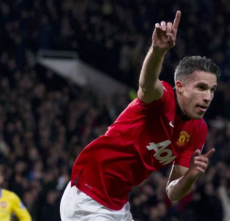 Manchester United Transfer News: Robin Van Persie Makes Striker Deal ...