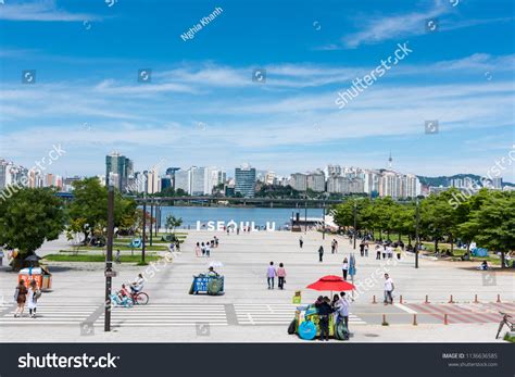 912 Yeouido hangang park Images, Stock Photos & Vectors | Shutterstock