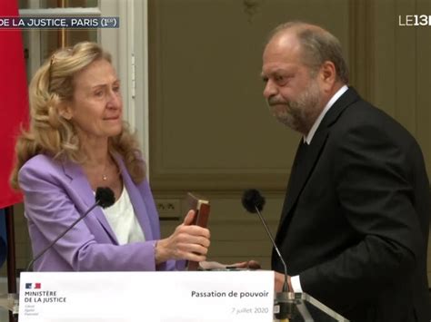 Passation Au Minist Re De La Justice Entre Nicole Belloubet Et Eric