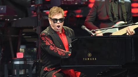Elton John At Rochford Wines Music Legends Passionate Yes Plea For Same Sex Marriage Herald Sun