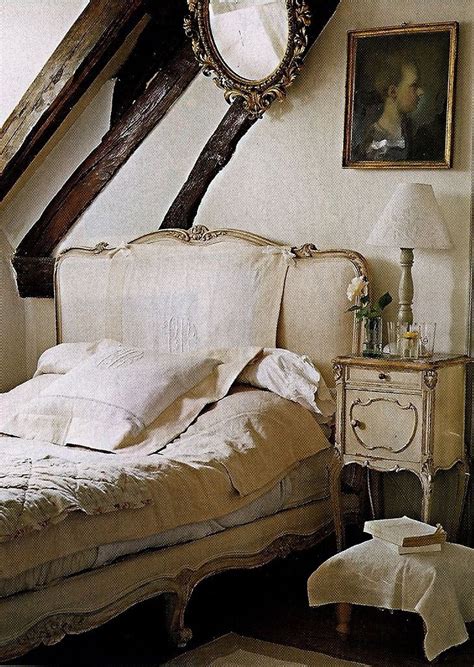 When Looking For A Vintage Bedroom Design That Is Timeless And Comes