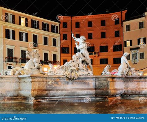 Piazza Navona by Night stock photo. Image of night, houses - 17458170