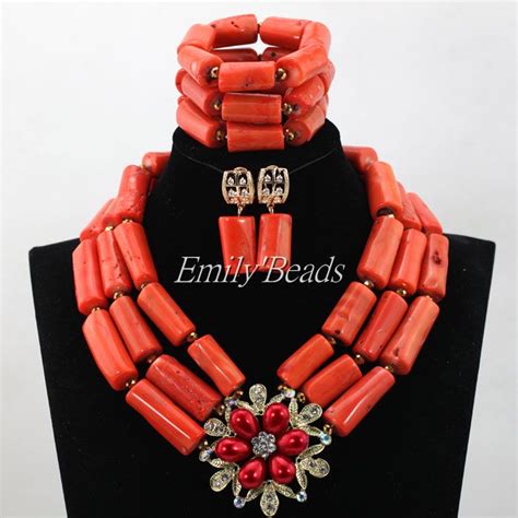 Conjunto De Joyer A De Cuentas De Coral Grandes Africanas Hechas A Mano