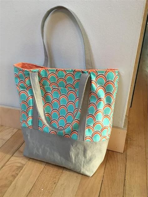 You Have To See Lined Tote By Sarah Rovang Tote Bag Pattern Free Bag Patterns To Sew Tote