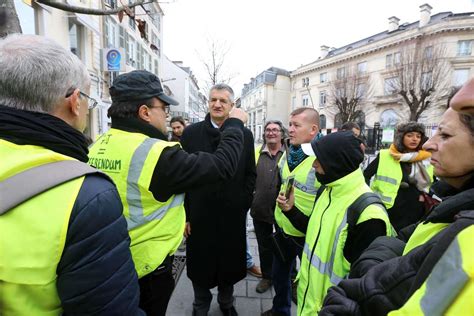 Et Si Jean Lassalle Conduisait Une Liste Gilets Jaunes Aux